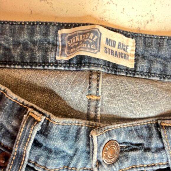 Levi's Midrise Straight Jeans Size 12 Short - Picture 3 of 8